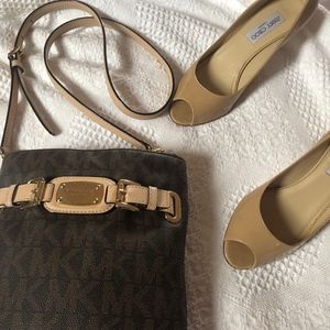 MICHAEL Michael Kors Bags - Michael Kors Travel Logo Messenger Bag MICHAEL Michael Kors Bags - Michael Kors Travel Logo Messenger Bag